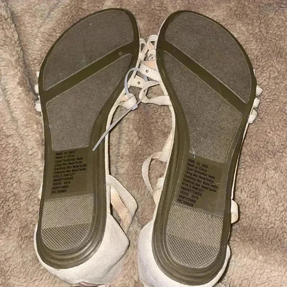 Lauren Conrad Sandals - Picture 4 of 5